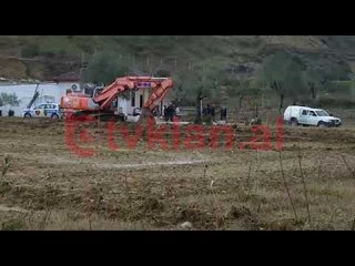 Zbulohet magazina e droges, armeve dhe municioneve ne Tirane