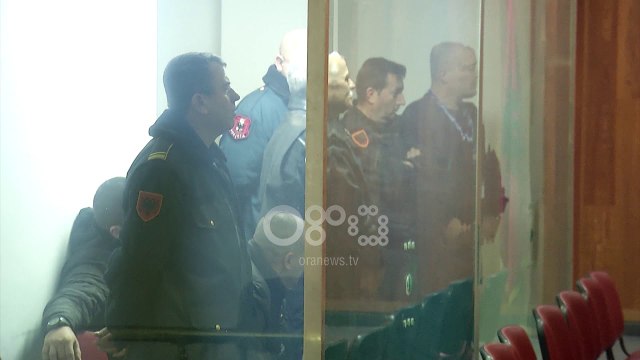 Ora News - Dënohen me 52 vite burg të pandehurit e Lazaratit