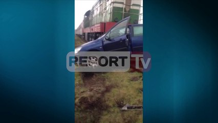 Report TV - Treni përplas makinën në Fushë-Krujë plagoset shoferi