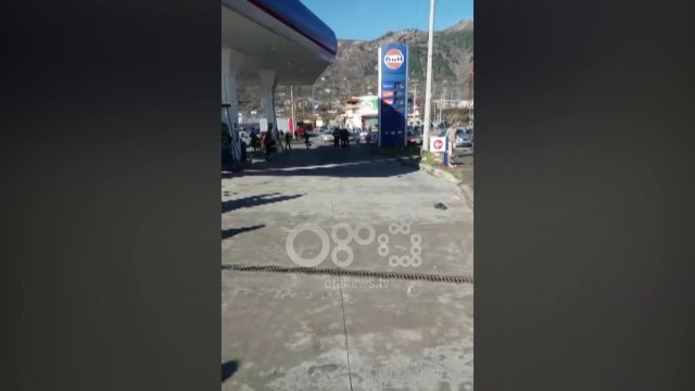 Ora News - Aksident në Elbasan, makina përplas 3 persona, 1 i vdekur