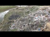 Report TV - Vlorë, zona e Kotës në Selenicë hedhin plehrat në lumë