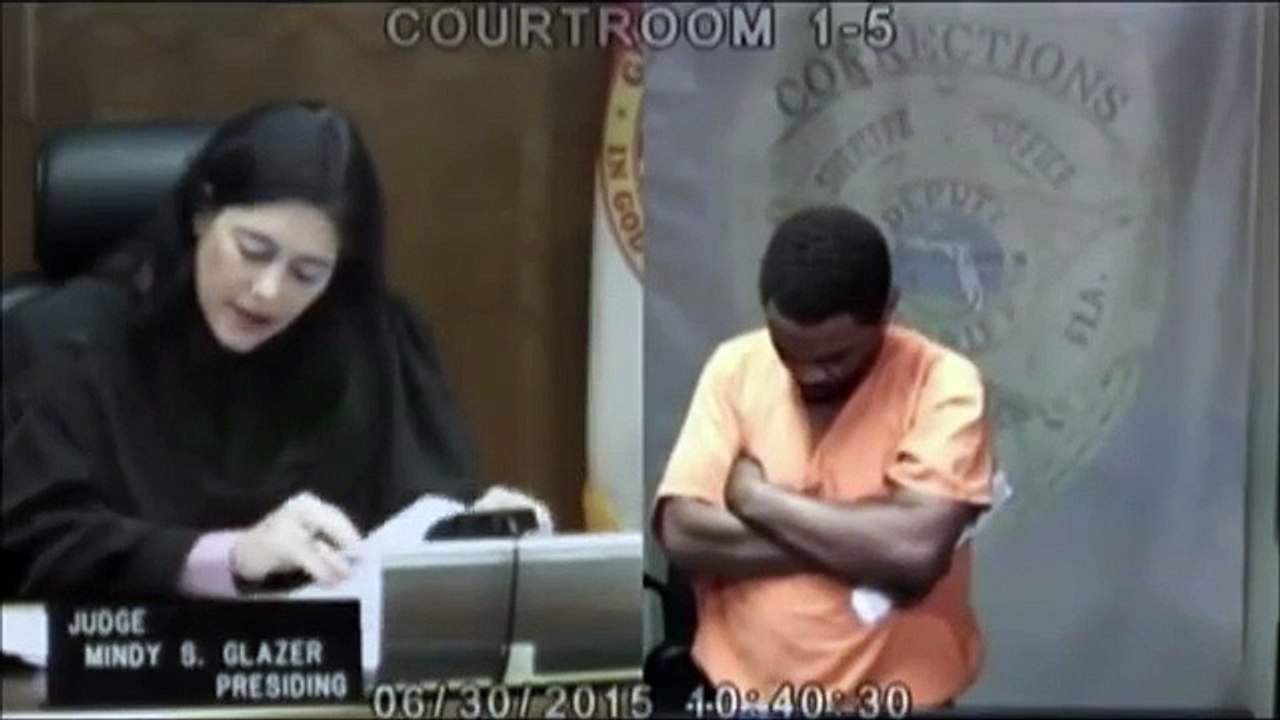 La juge et le prévenu étaient danciens camarades de classe