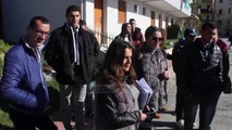 Pallati nën baltë, banorët kërkojnë rikthimin: Jemi jashtë! - Top Channel Albania - News - Lajme