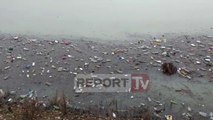 Report TV - Prurjeve të shumta të ujit në Liqenin e Fierzës u bashkohen dhe mbetjet