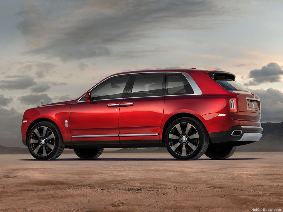 VÍDEO: Rolls-Royce Cullinan, mira el primer todocamino de su historia