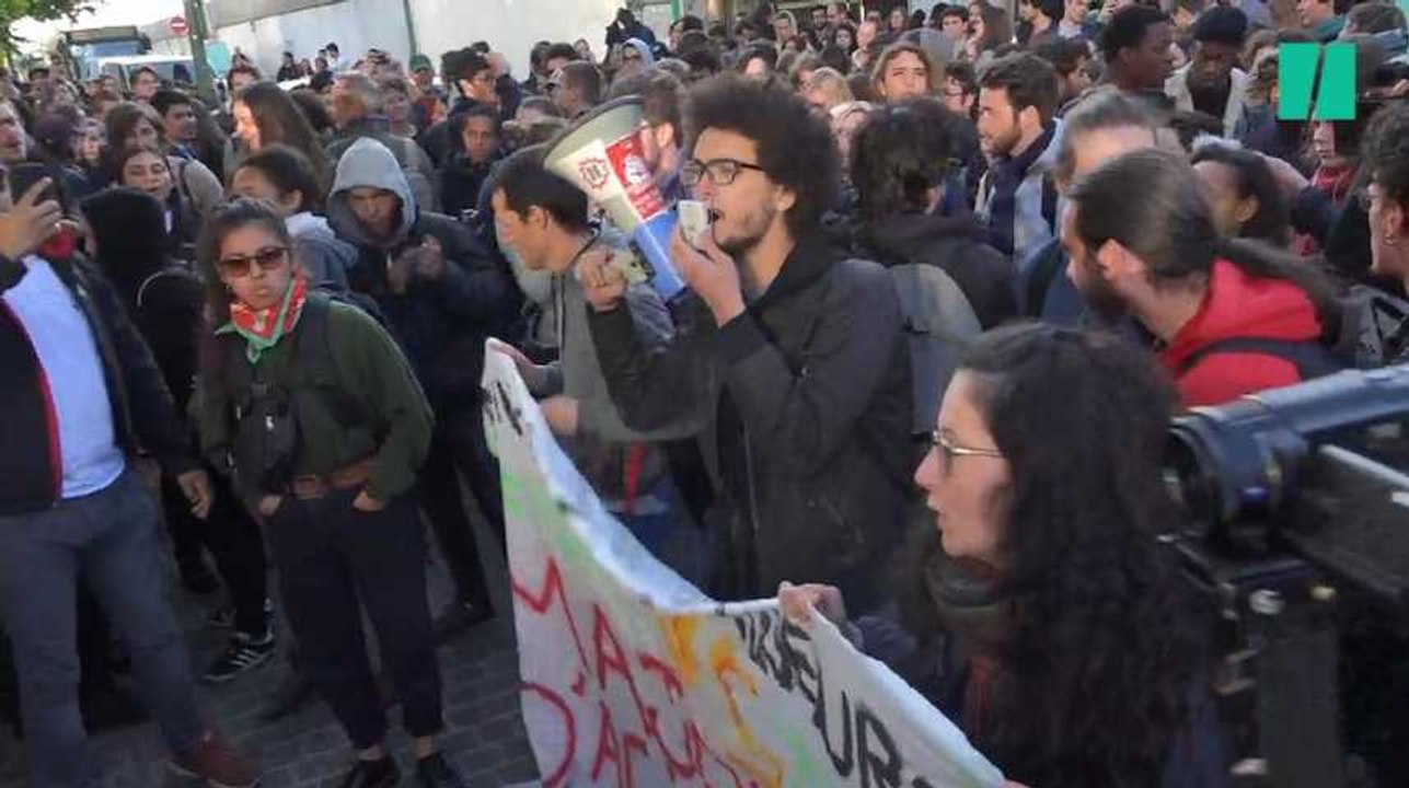 Les images des étudiants, cheminots et postiers qui bloquent l’accès aux examens à Arcueil