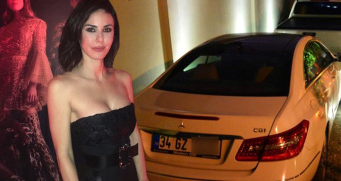 Defne Samyeli, Evinde Sabahladığı Cem Yılmaz'la Yakalandı