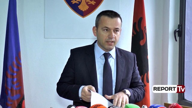 Nëndrejtori i policisë Elbasan: Arrestohen 5 persona, sekuestrohen tritol, armë, drogë e para, emrat