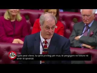 Stop: Ministri i jashtëm anglez jep dorëheqjen pasi u vonua dy minuta në seancën e interpelancës.