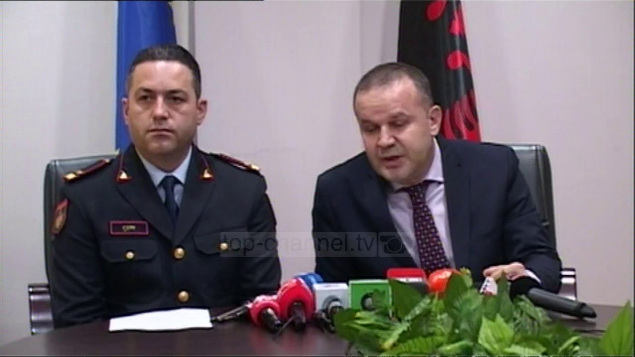 Abuzuan me plazhet publike, në pranga 4 ish-zyrtarë - Top Channel Albania - News - Lajme