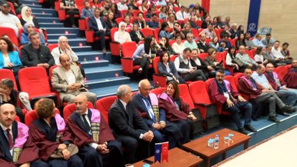 Bu kaymakam üniversite okumaya doymuyor