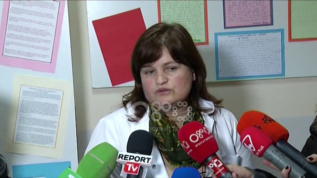 Ora News - Bie suvaja në klasë lëndohet mësuesja, ngjarja në shkollën Osman Myderizi , Tiranë