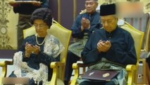 Mahathir sworn in, becomes oldest elected leader in the world