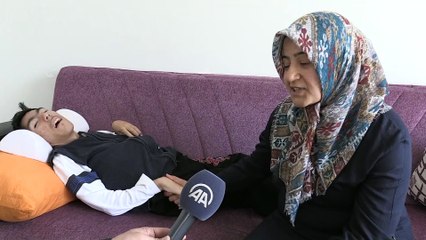 EVLADA ADANAN ÖMÜRLER - Ömrünü engelli oğluna adadı - YOZGAT