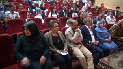 Suriyeli ve Türk öğrencilerden muhteşem gösteri