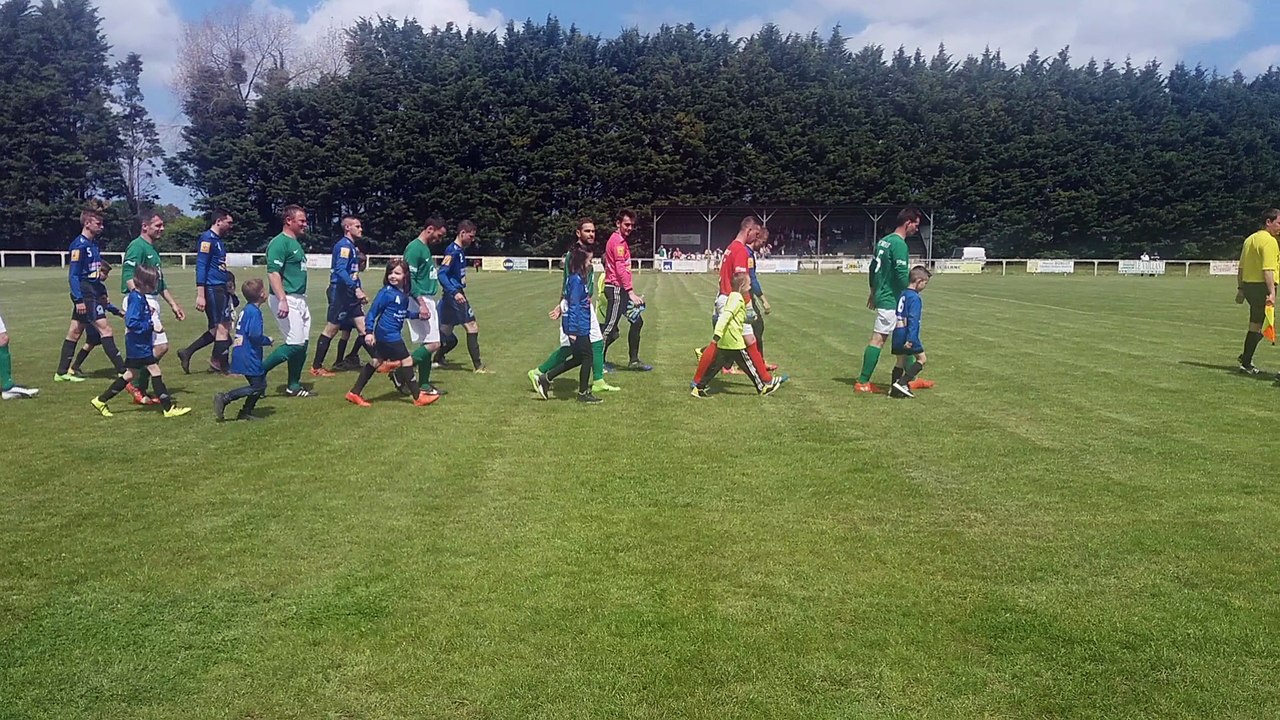 Entrée des joueurs - Demi-finale Coupe du département