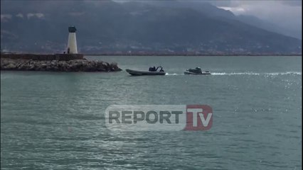 Report TV - Pas makinës në det gjendet gomonia me 500 kg kanabis