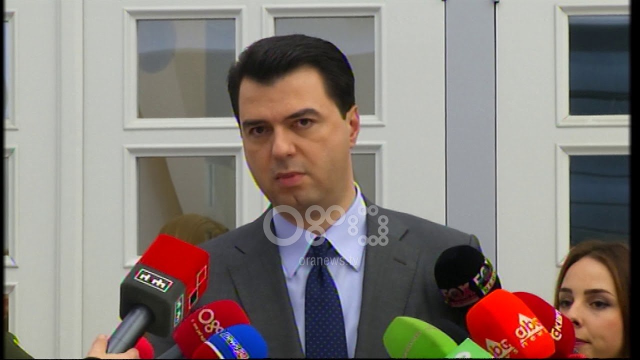 Ora News -  A ngjan rasti i Astrit Veliajt me Arben Ndokën? Përgjigja që Basha i dha gazetares