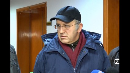 Report TV - Artistët:Kumbaro arrogante!Av i Popullit:Do dëgjohet zëri juaj