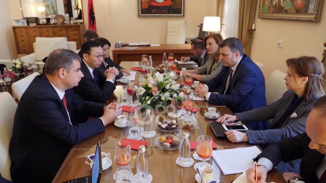 Ora News - FMN në Tiranë: Përmirësoni klimën e të bërit biznes për të thithur investime