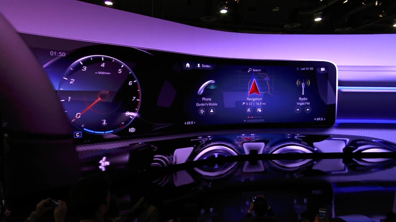 Mercedes-Benz MBUX auf der CES 2018 - Vertonter Beitrag