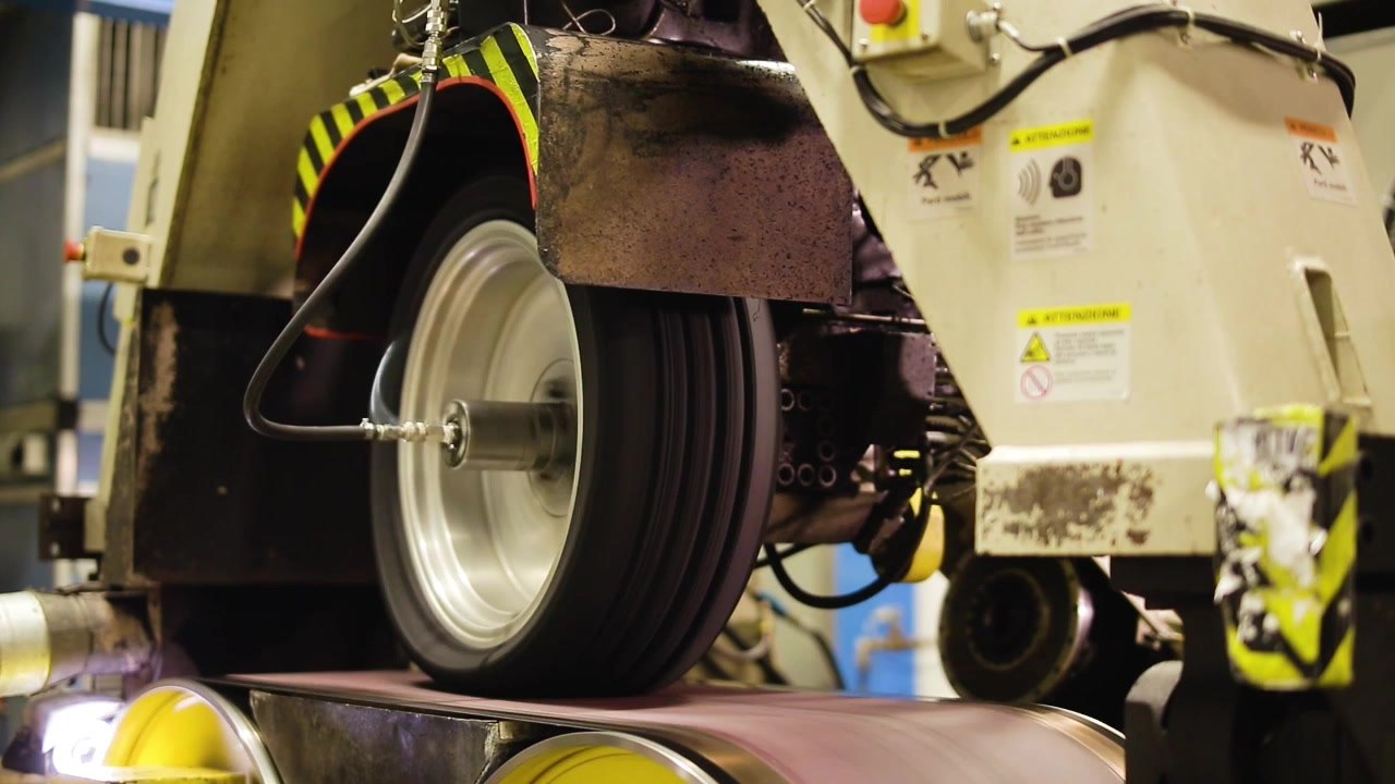 Porsche Consulting - Neue Kultur bei Bridgestone