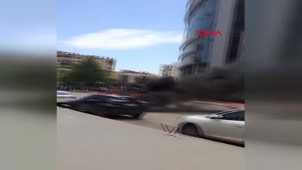 Mersin-Adliye Önünde Otomobilini Ateşe Verdi