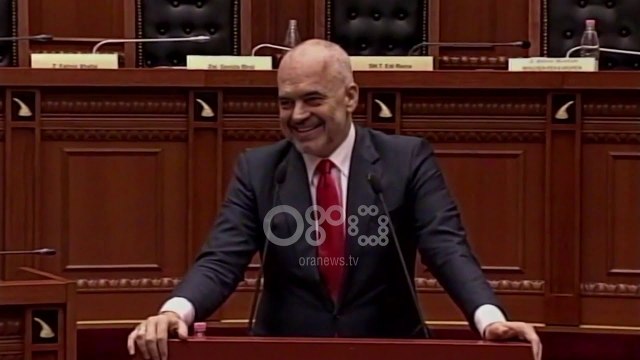 Ora News - Berisha i 'ndërpret' fjalën me iPad, Rama: Kujdes se ka kamera lart, ku nuk futesh ti!