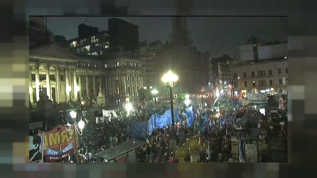 Argentina: Macri chiede aiuto al FMI, proteste di piazza