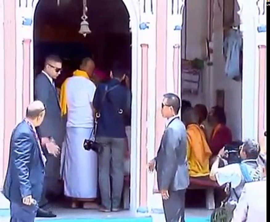 नेपाल के जानकी मंदिर में मोदी ने गाकर बजाकर किये दर्शन, पूरा नेपाल हुआ मोदीमय.