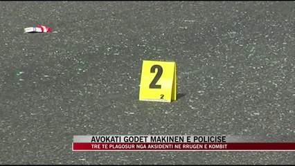Avokati godet makinën e policisë - News, Lajme - Vizion Plus