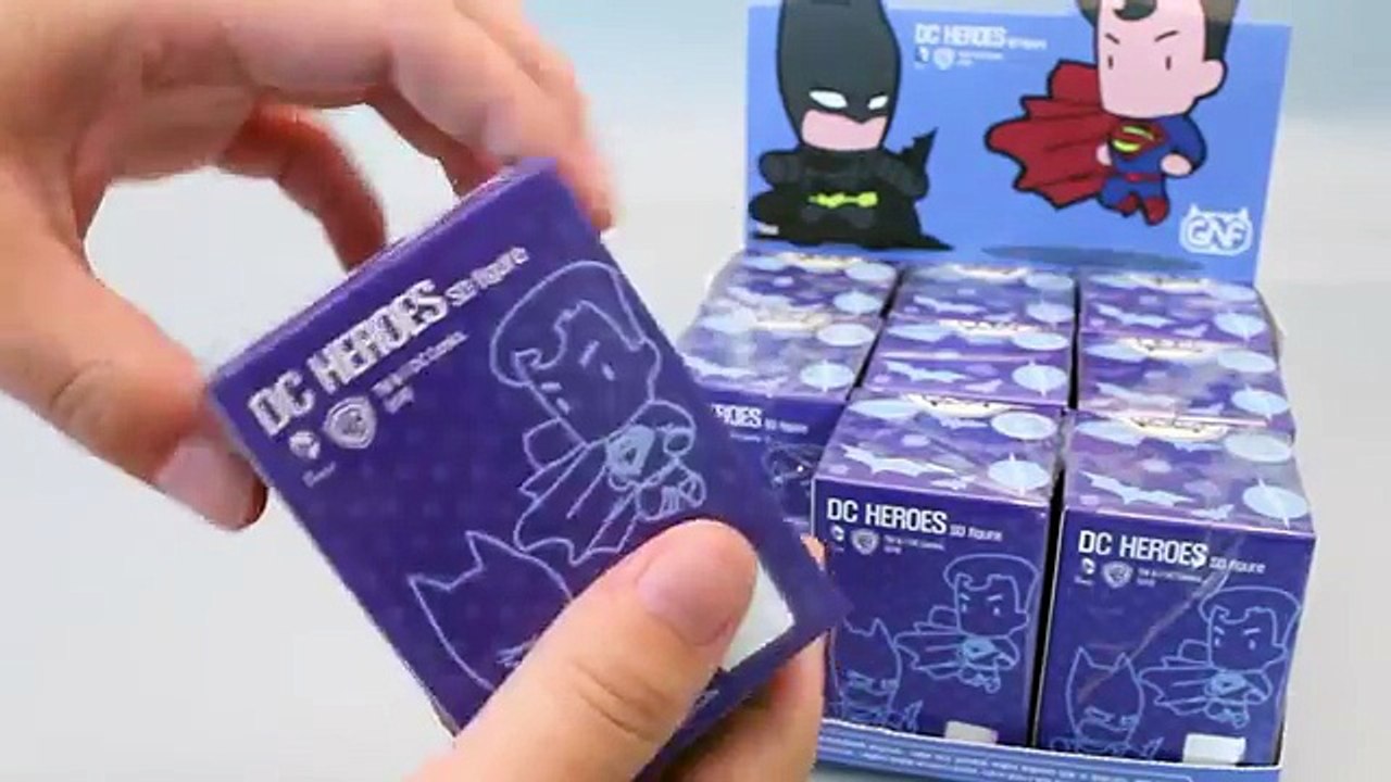 Surprise Toys DC Comics Batman, Superman, Green...