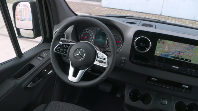 Mercedes-Benz Sprinter 319 CDI Tourer - Obsidian black metallic Interior Design