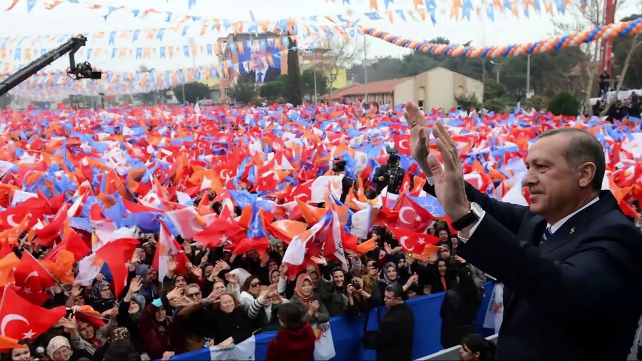 TAYYİP ERİDOĞAN'IN SEÇİM ŞARKISI: EROĞLU ERDOĞAN