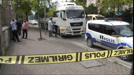 Park Halindeki TIR İçinde Şüpheli Ölüm