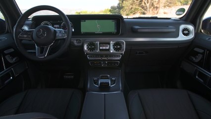 Mercedes-Benz G 500 in Brilliant blue metallic Interior Design