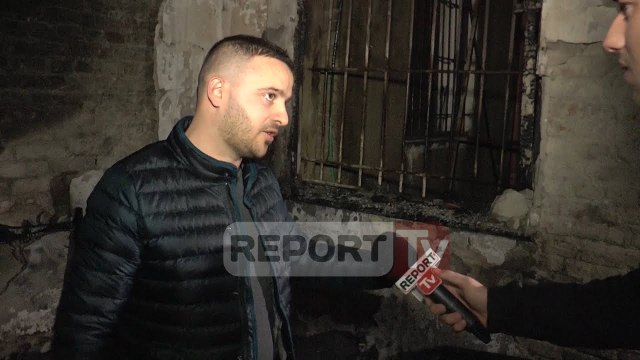 Report TV - Zjarr në Kombinat, vdes 80-vjeçari, Report Tv në banesë