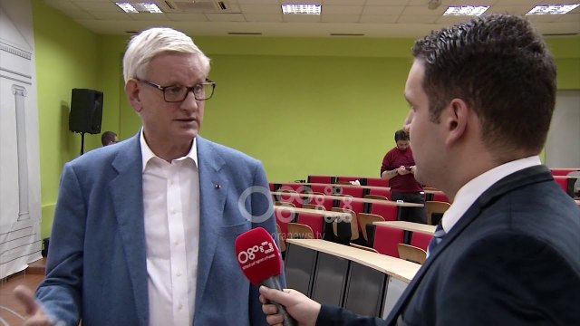 Carl Bildt për Ora News: Reforma në Drejtësi e rëndësishme, por duhen rezultate