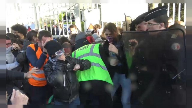 Des étudiants privés d'examens en région parisienne