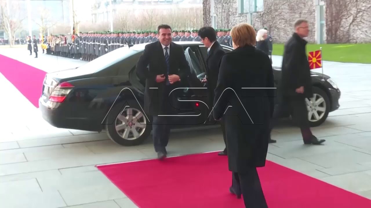 Хан: Ќе препорачаме почеток на преговорите со Македонија