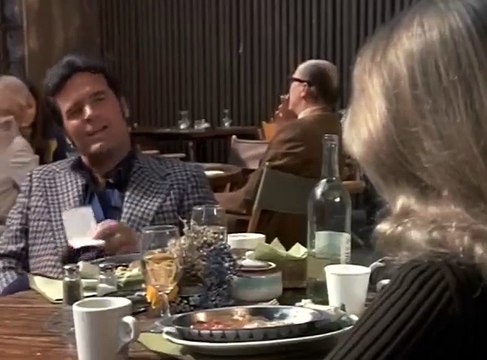 Deux Cent Dollars Plus les Frais S1E1 FRENCH - Part 01