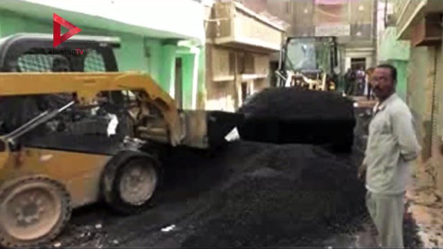 محافظ أسيوط يتفقد أعمال الرصف بحي غرب.. ويوجه برفع الإشغالات