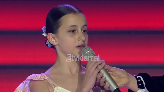 Virtuozet - Graciela Sallaku (balet) - Swanilda variation nga Coppelia (Nata 3)