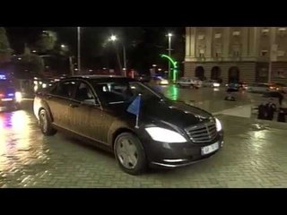 Ora News - Juncker: Vettingu rezultate mbreslënëse, të vazhdojë. Jam i uritur