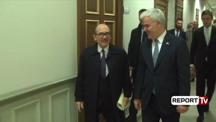 Report TV - Ministri Xafaj pret në takim prokurorin e antimafias italiane Federico Cafiero De Raho