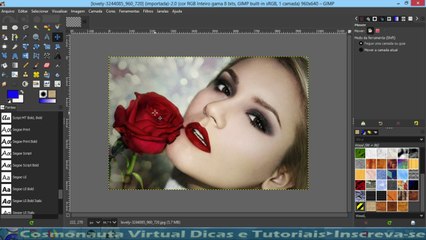 Foto preta e branca com partes em cores no Gimp