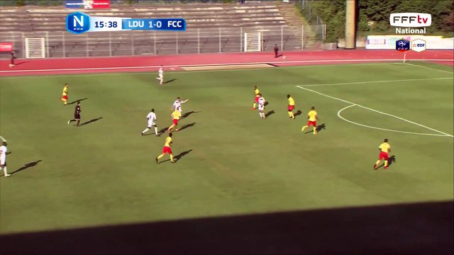 Oh la grosse occasion de Chambly mais la frappe manque le cadre.