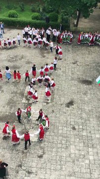 СУ Любен Каравелов гр.Пловдив и Комитет Родолюбие в инициативата Българските рози