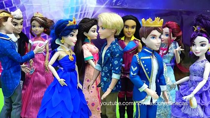 Juguetes en español - Justin Bieber se llega a la coronación de Ben de Descendientes