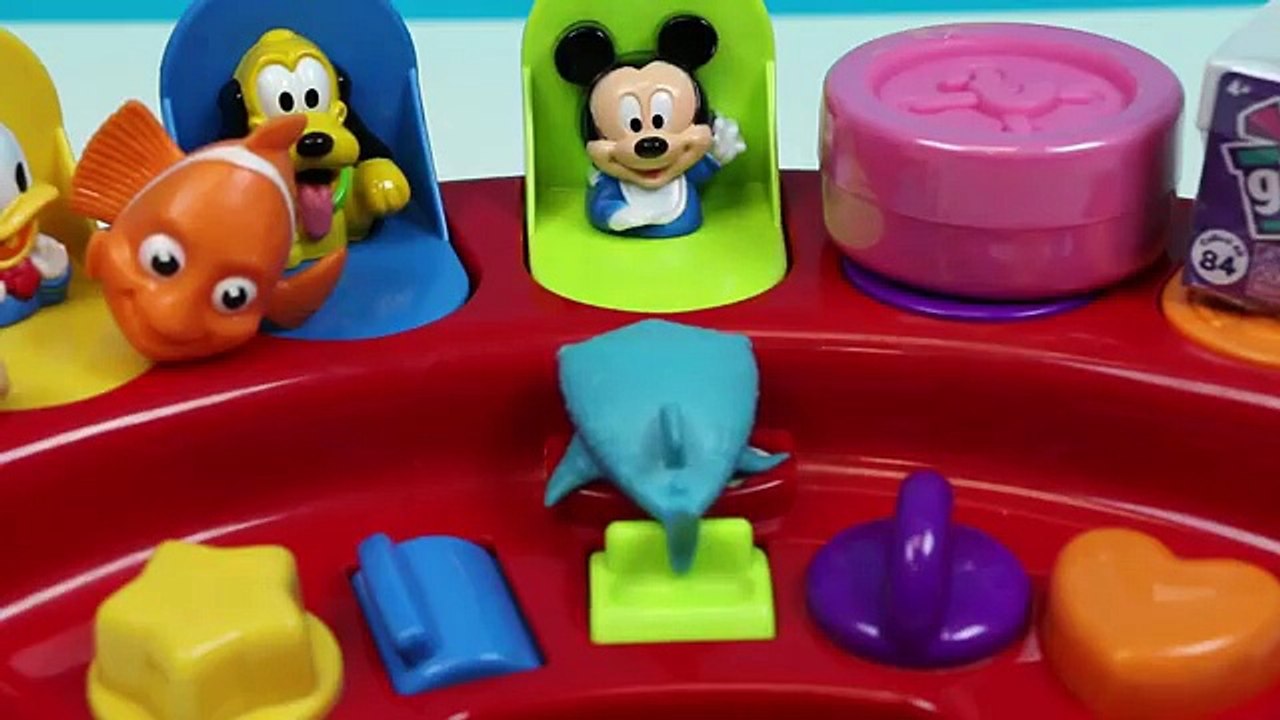 FINDING DORY Charers Find Surprise Toys on Baby Mickey Mouse & Friends Pop Up Pals!